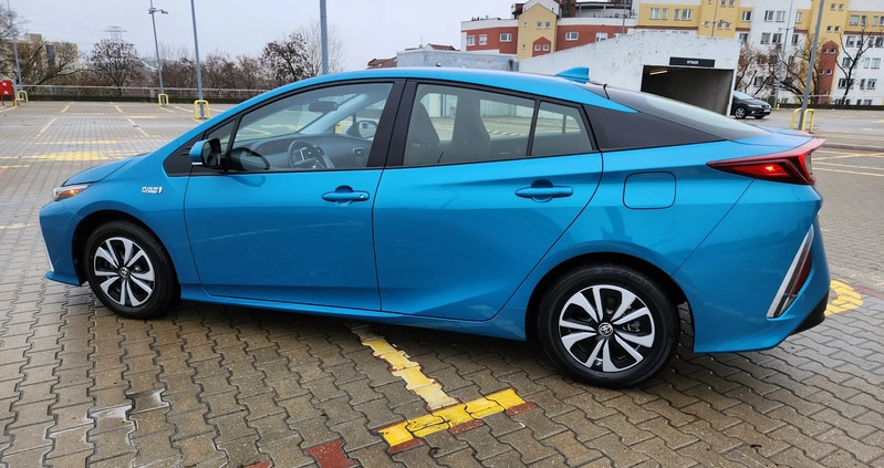 Toyota Prius cena 89700 przebieg: 6000, rok produkcji 2017 z Chorzele małe 667